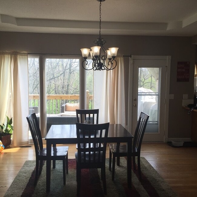 Building Photo - Charming 3 beds 2.5 bath in Kansas City!
