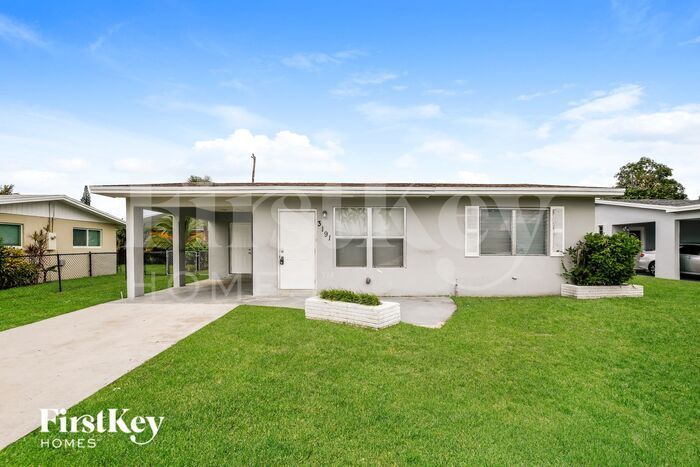 Foto principal - 3191 NW 5th St