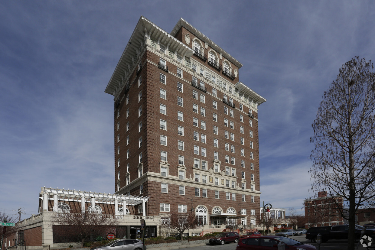 Foto principal - Battery Park Senior Apartments