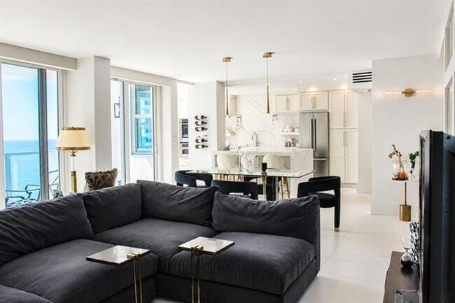 Foto del edificio - 4300 N Ocean Blvd