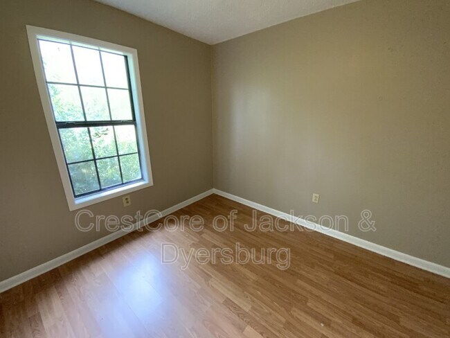 Foto del edificio - 1163 Roellen Newbern Rd