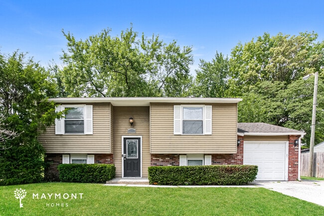 Building Photo - 2226 Bernie Dr