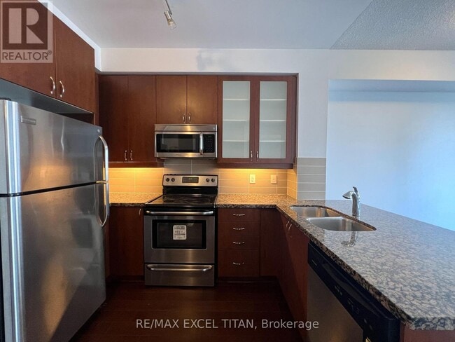 Photo du bâtiment - 111 Upper Duke Crescent