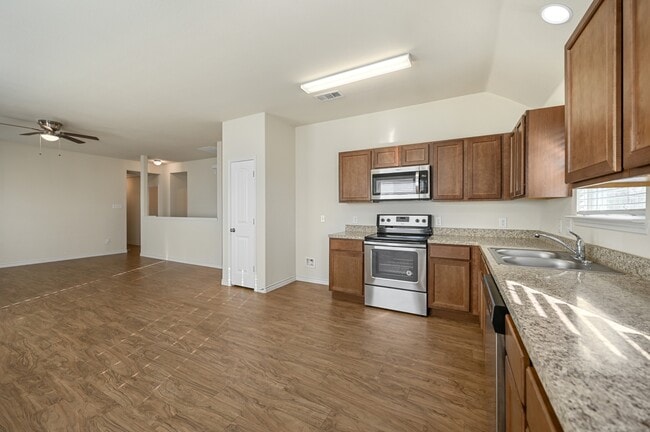 Foto del edificio - 3408 Robin Rd