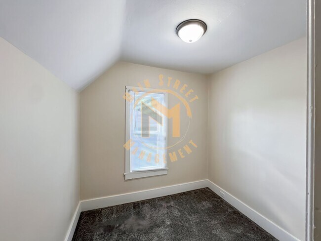 Foto del edificio - 424 Dixon St