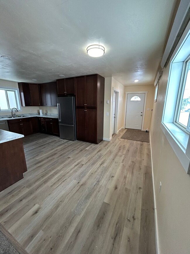 Building Photo - 3 Bedroom 2 Bath Brand New Build Located i...