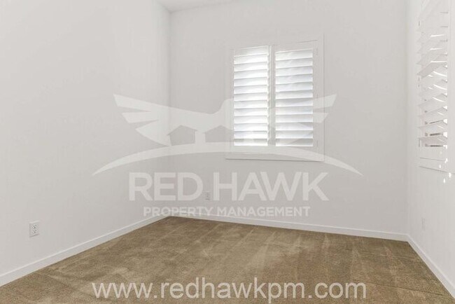 Foto del edificio - 720 E Deer Creek Rd