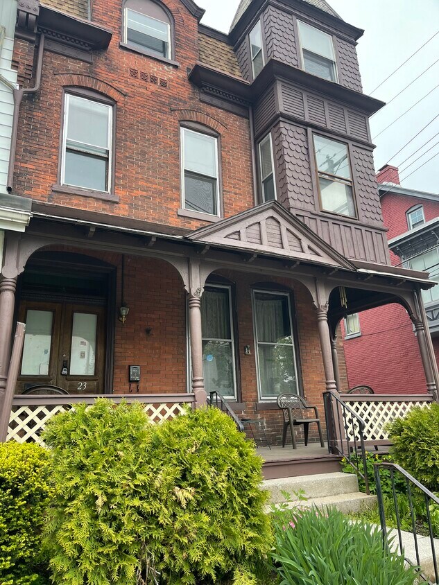 23 S 2nd St Unit 2nd Floor, Lebanon, PA 17042 Apartments in Lebanon