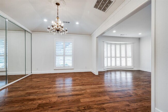 Foto del edificio - 7408 Meadow Oaks Dr