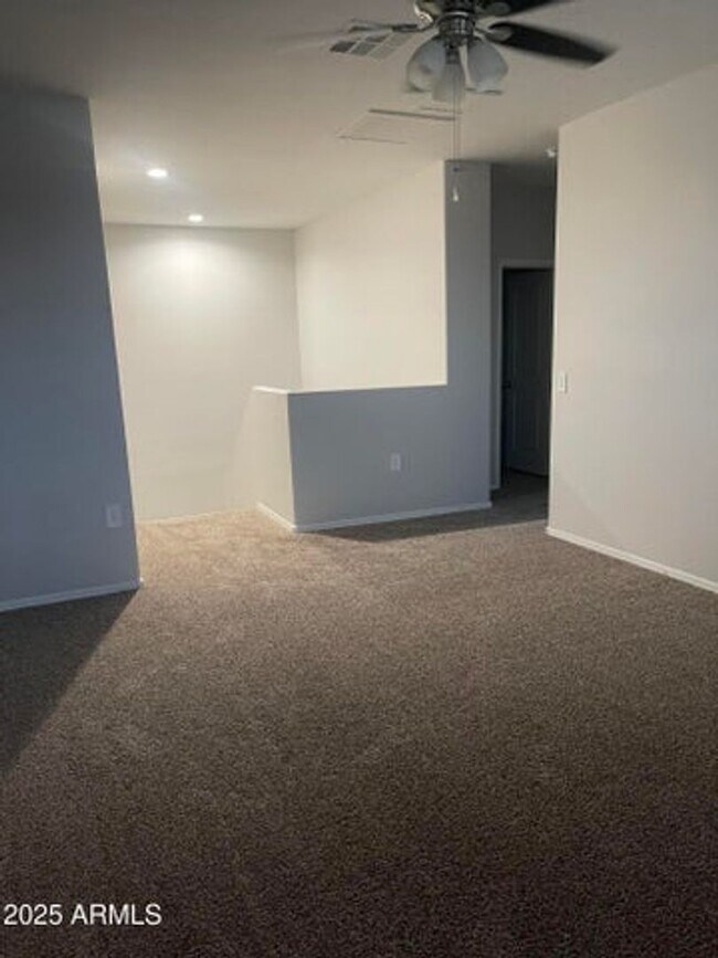 Foto del edificio - 4607 W Basil Ave