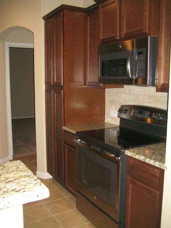 Foto del edificio - 706 Lost Pines Ln