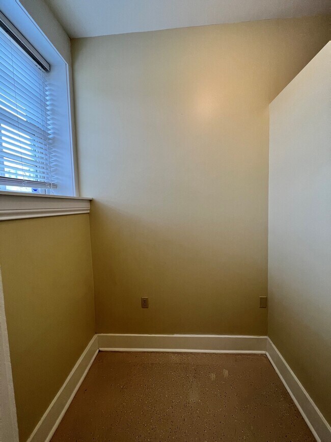 Foto del edificio - 715 Sherman St