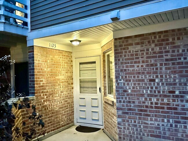 Building Photo - 1125 Courtland Dr