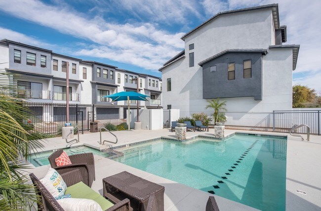 Dolce Villagio Lofts Apartments Tempe, AZ