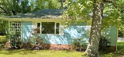 Building Photo - 415 Hugo St