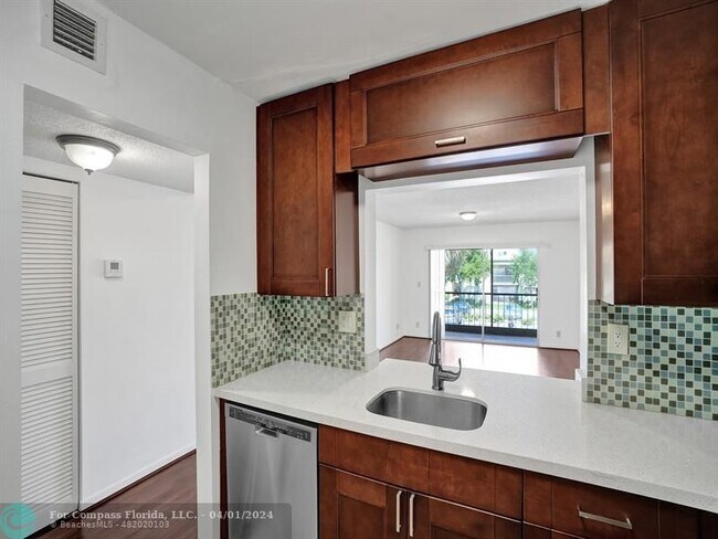 Foto del edificio - 4161 NW 90th Ave