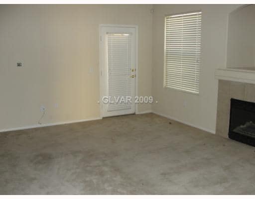 Foto del edificio - Highly Desirable 2 Bedroom Condo in Chatea...