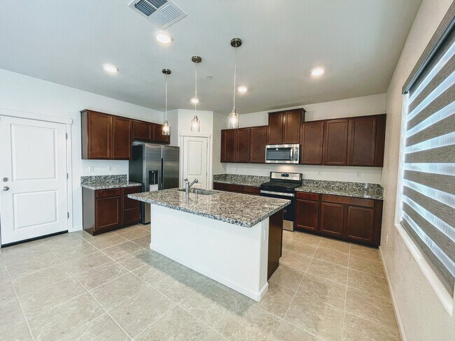 Building Photo - 5324 Hames Valley Ln