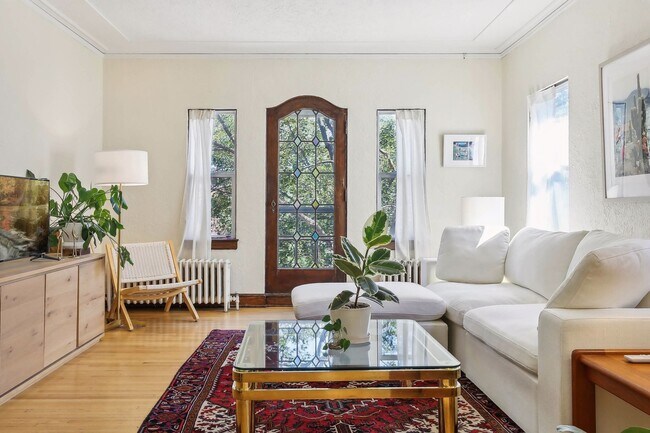 Foto del edificio - 3252 Fremont Ave S