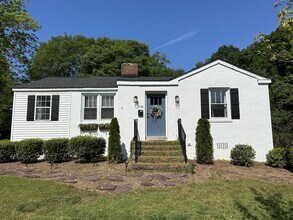 Building Photo - 116 Druid St