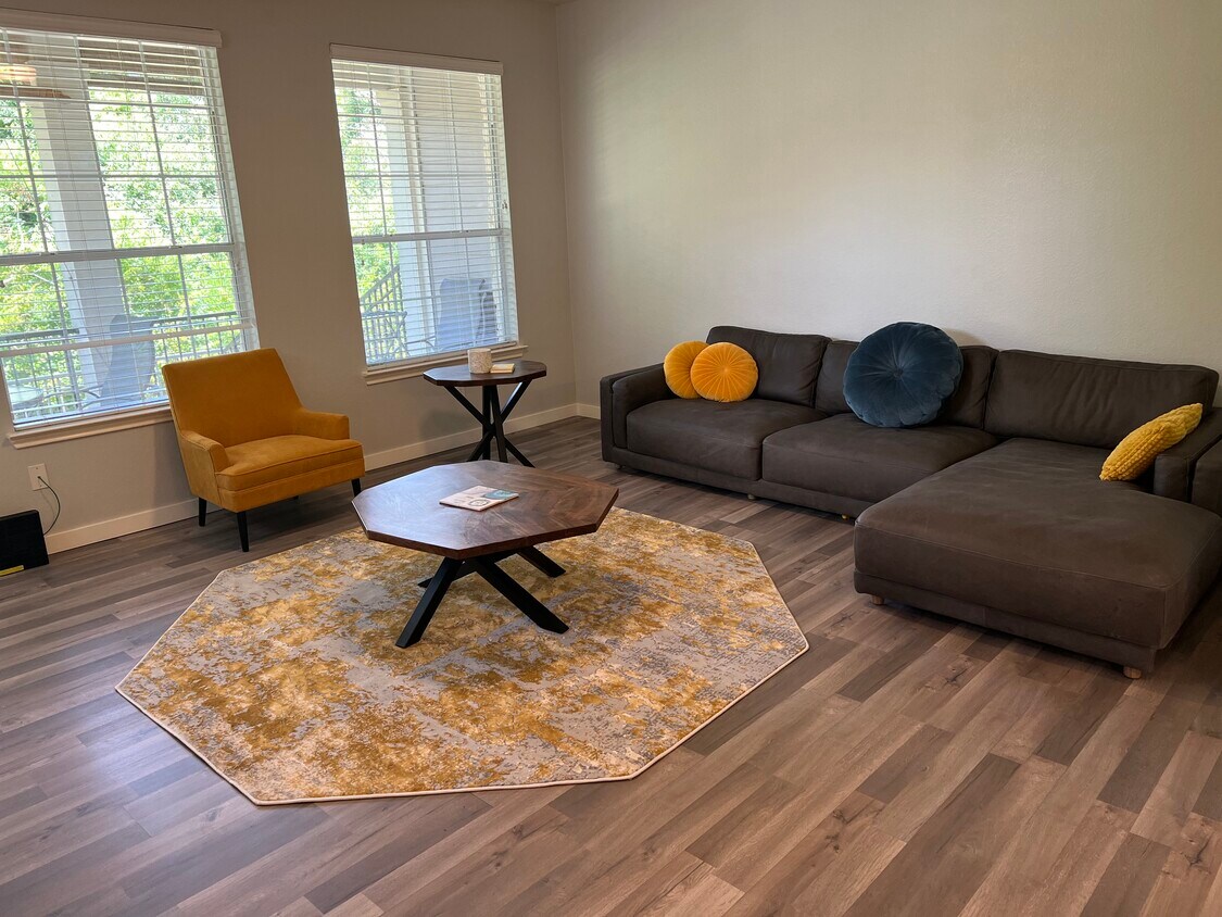 1900 Scofield Ridge Pky Unit 6502, Austin, TX 78727 Condo for Rent in