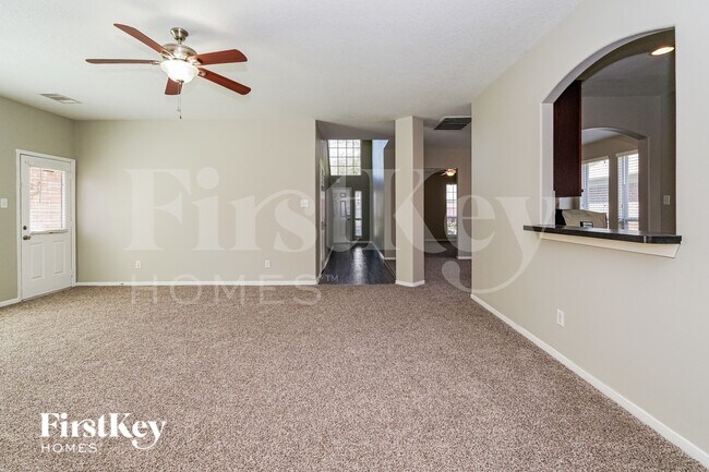 Foto del edificio - 4162 Wells Mark Dr