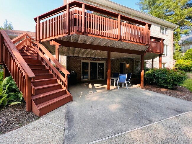 Furnished patio w Wood & Glass doors - 9806 Kentsdale Dr