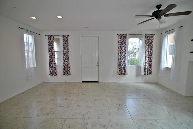 Foto del edificio - 674 Nile River Dr