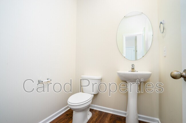Building Photo - 5015 Concho Rd.