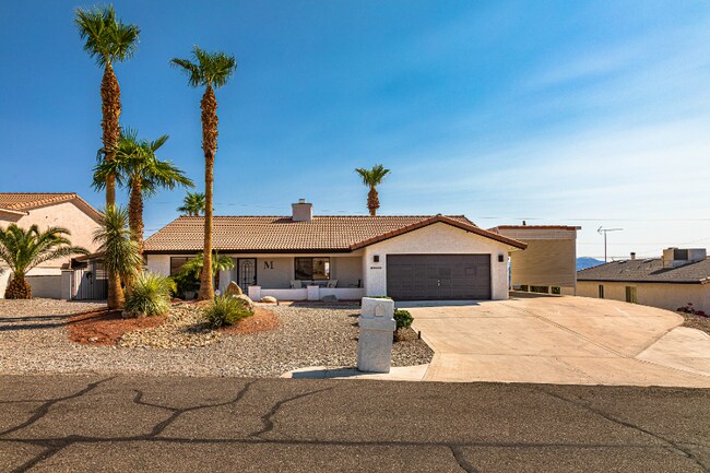 Building Photo - 3880 Vega Dr