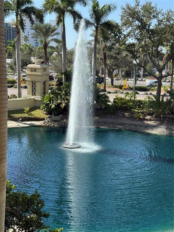 Foto principal - 800 N Tamiami Trl