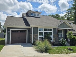 Building Photo - 5 Heartleaf Cir
