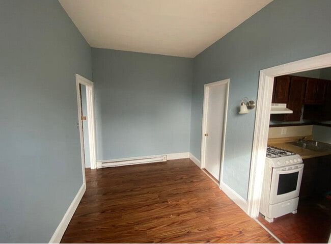 Foto del edificio - 237 E Wood St