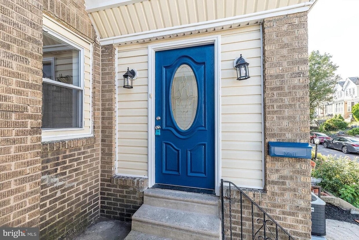 Primary Photo - 5750 Haddington Ln