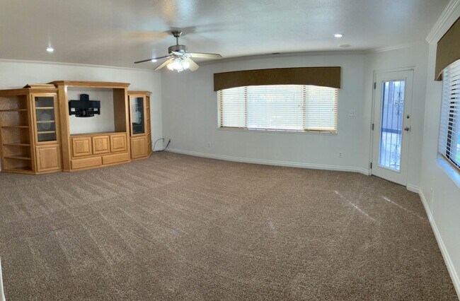 Building Photo - 8581 Van Allen Rd