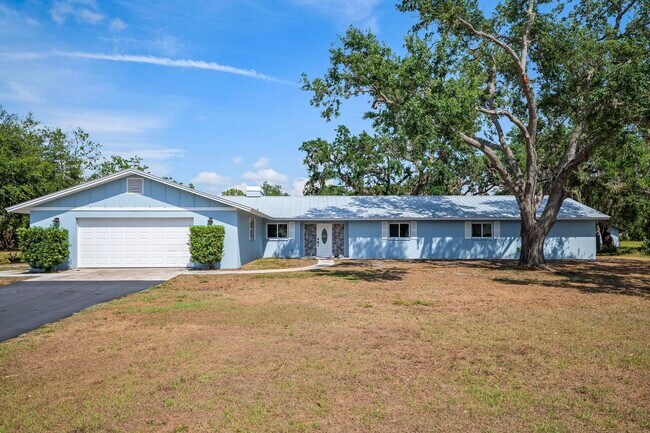 Building Photo - 4505 Hackamore Rd