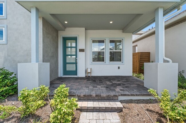 Photo - Barely Living in Single Family 3bed/2bath/2-car garage in Lake Nona House