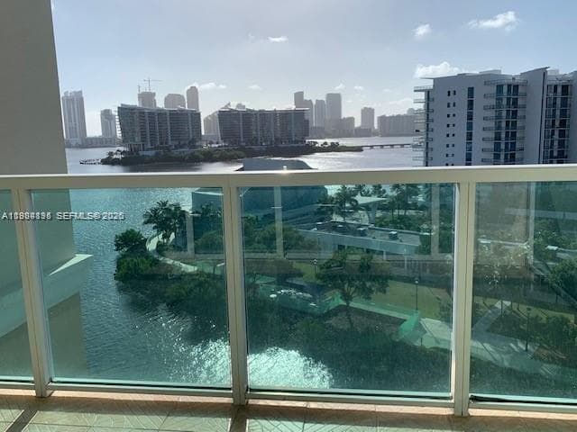 Foto del edificio - 3330 NE 190th St