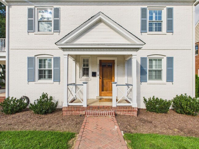 Foto del edificio - 5508 Grove Ave