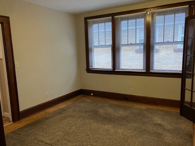 comedor - 121 W 33rd St