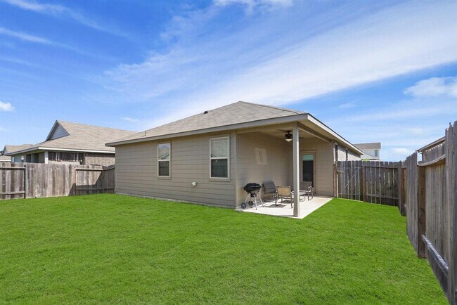 Building Photo - 21234 Bellaria Summit Trail