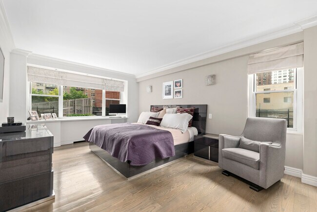 Building Photo - 340 E 64th St