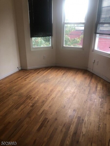Foto del edificio - 128 N 13th St