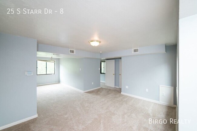 Building Photo - A Spacious 1 Bed/1 Bath APARTMENT in BELLE...