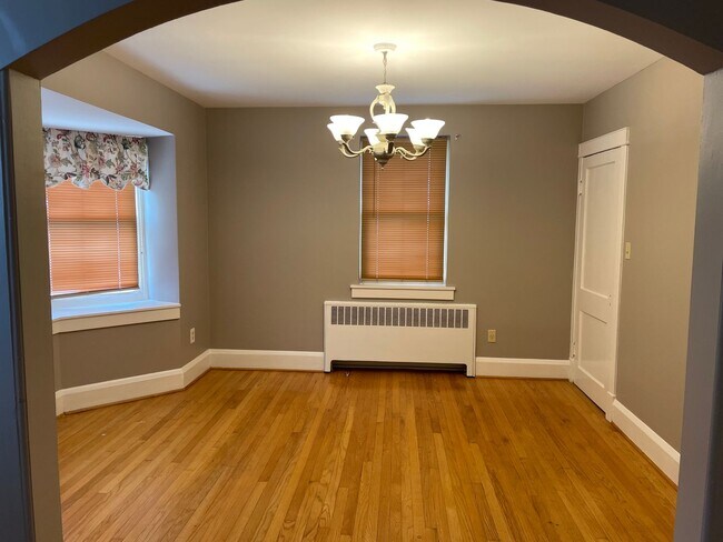 Foto del edificio - 7837 Wendover Ave