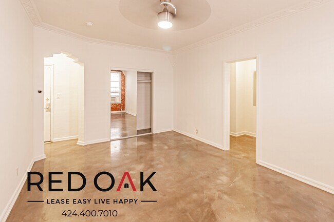 Foto del edificio - Cozy Studio with Stainless Steel Appliance...