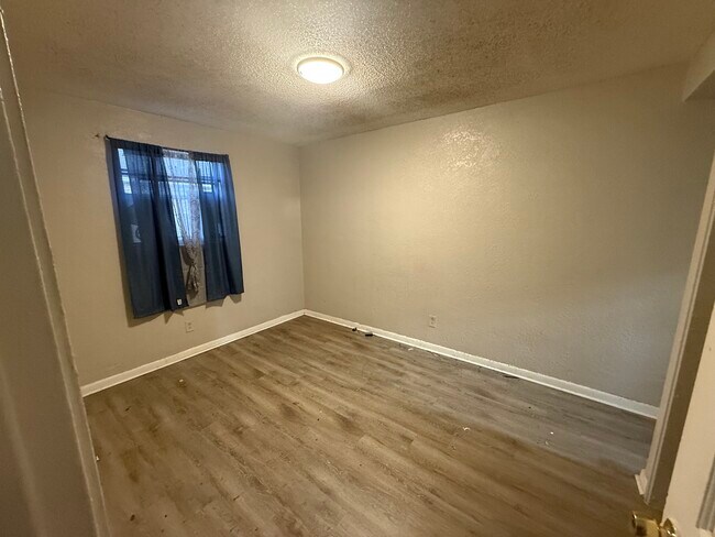 Foto del edificio - 112 W 17th St