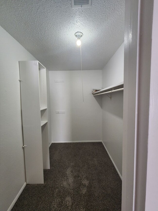 Foto del edificio - Quarry Ridge Apt  2 bdrm available soon!!!