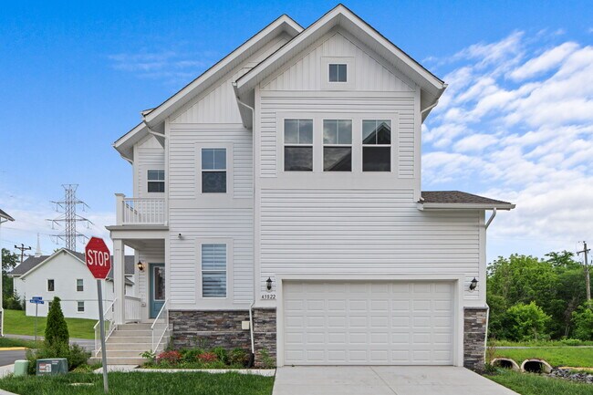 Foto del edificio - 43822 Jenkins Ln