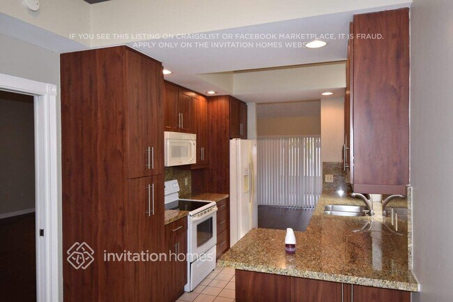 Foto del edificio - 2291 Saratoga Ln